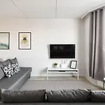 Hiisi Homes Soernaeinen Lägenhet Helsingfors