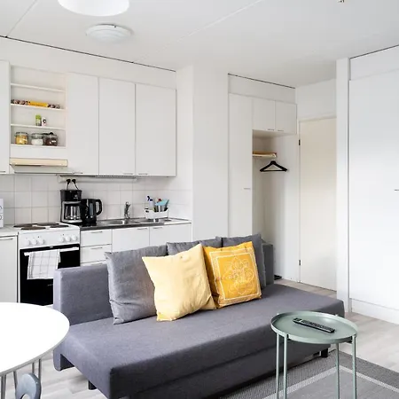 Hiisi Homes Soernaeinen アパート
