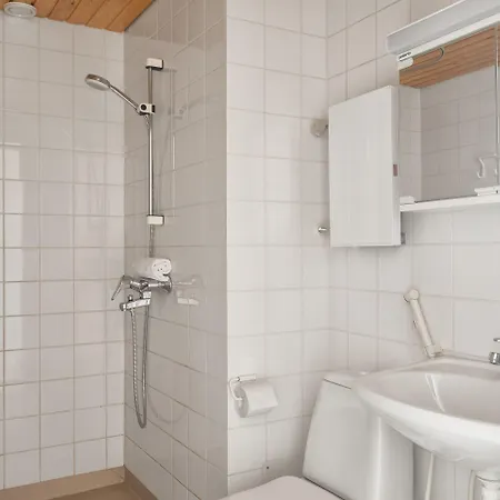 Hiisi Homes Soernaeinen アパート