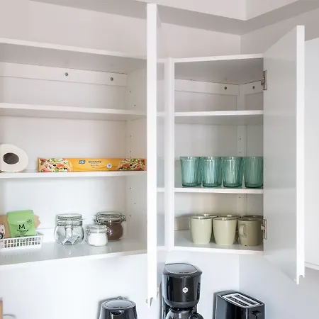 アパート Hiisi Homes Soernaeinen ヘルシンキ
